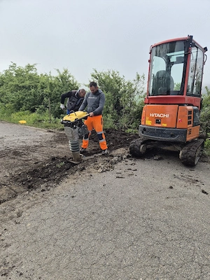 miniexcavator Hitachi  - imagine 4