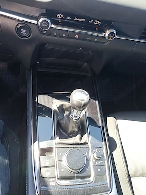 Mazda CX-30 2020 2.0 benzină e-SKYACTIV G PLUS mild hybrid - imagine 9