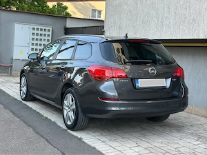 Opel Astra J 2012 1.7 CDTI Euro 5  - imagine 3