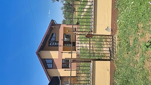 Casa in zona linistita - imagine 4