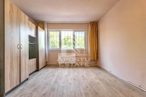 Garsoniera de vanzare la parter, zona UMT, Timisoara