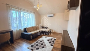 Mansarda inalta cu 2 camere de vanzare, loc de parcare, Dumbravita - imagine 2