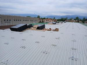 Angajez  4 muncitori montaj stuctura si panouri fotovoltaice in Italia - imagine 3