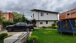 Duplex premium cu curte superb amenajată și anexă 80 mp - imagine 3