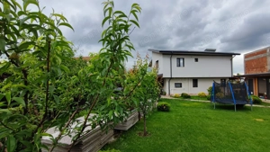 Duplex premium cu curte superb amenajată și anexă 80 mp - imagine 9