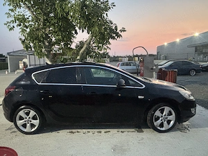 Opel astra j 1.7 cdti - imagine 2