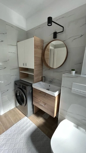 Central - Inchiriere apartament 2 camere - Str. Crinului - imagine 11
