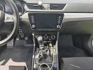 Skoda Superb  - imagine 7