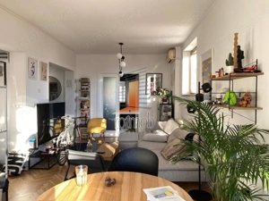 Apartament 2 camere, in vila, spatios, garaj, zona buna! - imagine 13