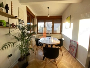 Apartament 2 camere, in vila, spatios, garaj, zona buna! - imagine 12