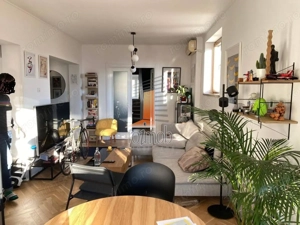 Apartament 2 camere, in vila, spatios, garaj, zona buna! - imagine 2
