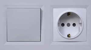 Montez, schimb aparataj electric