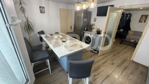 Casa 4 camere de vanzare in Lazaret cu garaj demisol generos mansarda - imagine 2