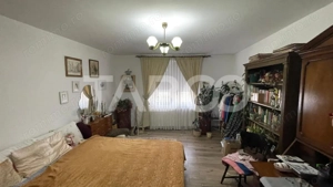 Casa 4 camere de vanzare in Lazaret cu garaj demisol generos mansarda - imagine 7