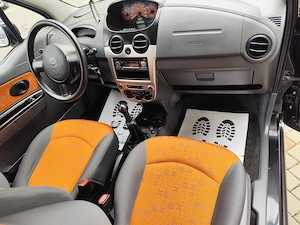 Chevrolet Spark 26000 km proprietar de noua - imagine 9
