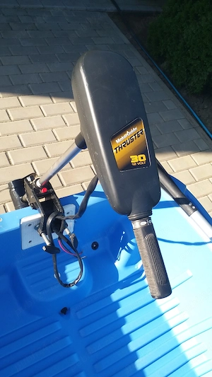 vand barca cu motor electric