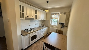 Apartament 3 camere   B-dul Dacia   vizavi de Hotel Rusca
