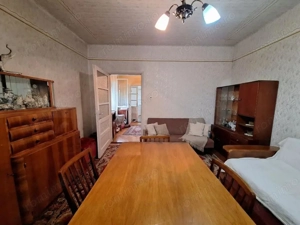 Casa tip duplex cu gradina generoasa-beci+bucatarie de vara+anexe –Zona Lunei