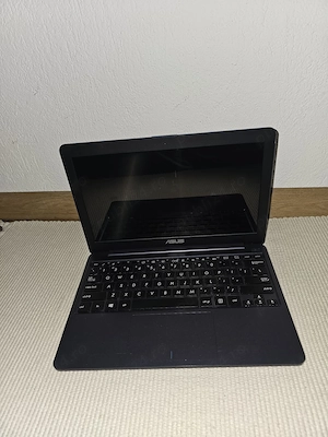 Mini Laptop ASUSTeK COMPUTER INC E203NA cu procesor Intel(R) Celeron(R) CPU N3350 - imagine 2