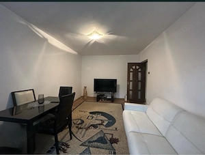 Direct proprietar vand apartament 2 camere decomandat, confort 1 sporit, zona Marasesti-OMV