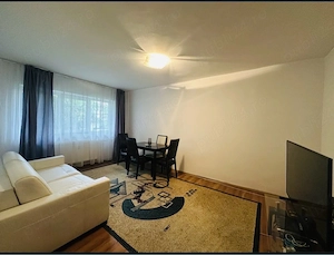 Direct proprietar vand apartament 2 camere decomandat, confort 1 sporit, zona Marasesti-OMV