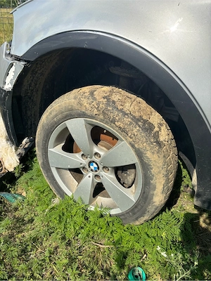 jante bmw x3 cu tot cu cauciucuri intacte 