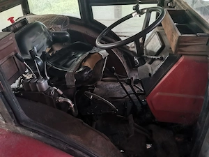 Vand tractor UTB 453 - imagine 4