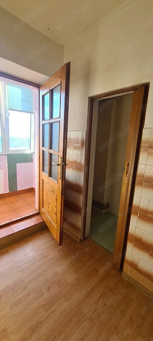 Apartament 2 camere la Lebada Z28, etaj 6 pe principala, vizavi de Kaufland, cu centrala - imagine 4