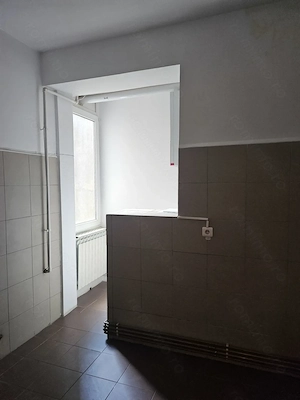 Bulevardul Magheru, Piața Romană, stradal - imagine 4