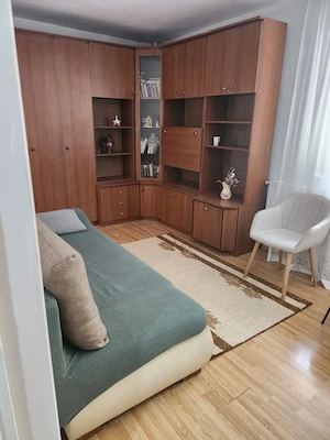 Închiriez garsoniera pe termen lung 