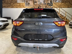Kia Stonic 1.6 CRDi an an 2019 - imagine 4