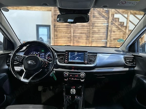 Kia Stonic 1.6 CRDi an an 2019 - imagine 2