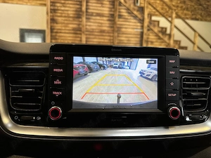 Kia Stonic 1.6 CRDi an an 2019 - imagine 10