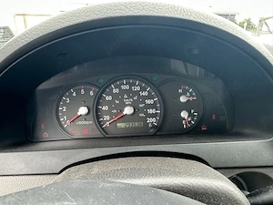 Kia Sorento 2.5 diesel 4x4 an 2005 motor defect  - imagine 4