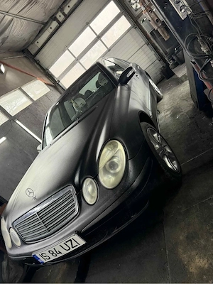 Vând Mercedes w211 2004 - imagine 3