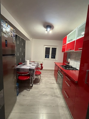 Apartament 4 camere Targoviste 110mp + pod - langa Spitalul Judetean - imagine 3