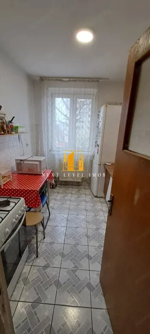 Apartament 2 camere Craiovei, etaj 2 - imagine 4