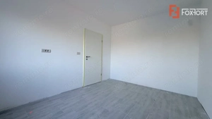Duplex de vanzare, 3 camere pe parter + pod - Mosnita Veche - imagine 8