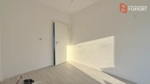 Duplex de vanzare, 3 camere pe parter + pod - Mosnita Veche - imagine 12