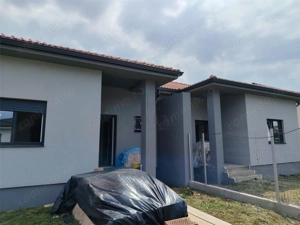 Duplex 4 camere - dormitor matrimonial - teren generos