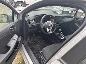 Renault clio avariat cu motor funcțional 1000 SCE - imagine 4