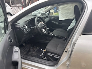 Renault clio avariat cu motor funcțional 1000 SCE - imagine 5