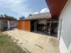 Casă spațioasă, 294 mp, 1.692 mp teren, garaj, terasă și grădină – Voinești - imagine 9