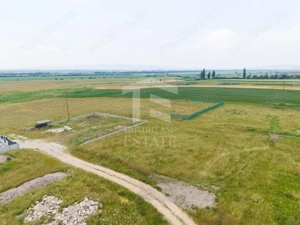 Sanpetru |Teren intravilan 733mp | 3 fronturi stradale - imagine 5