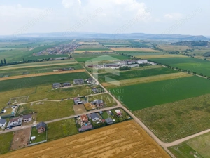 Sanpetru |Teren intravilan 733mp | 3 fronturi stradale - imagine 11