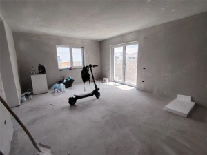 Duplex despartit prin C.T. - bucatarie inchisa - 130 mp utili - imagine 8