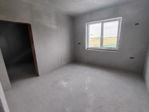 Duplex despartit prin C.T. - bucatarie inchisa - 130 mp utili - imagine 6