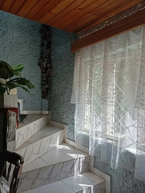 Vila cu etaj de vanzare in sat Ciuturesti, comuna Secuieni, Judetul Bacau - imagine 5
