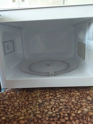 Cuptor cu microunde - imagine 3