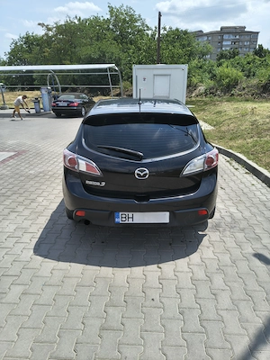 Mazda 3 BL Diesel din 2011 - imagine 3